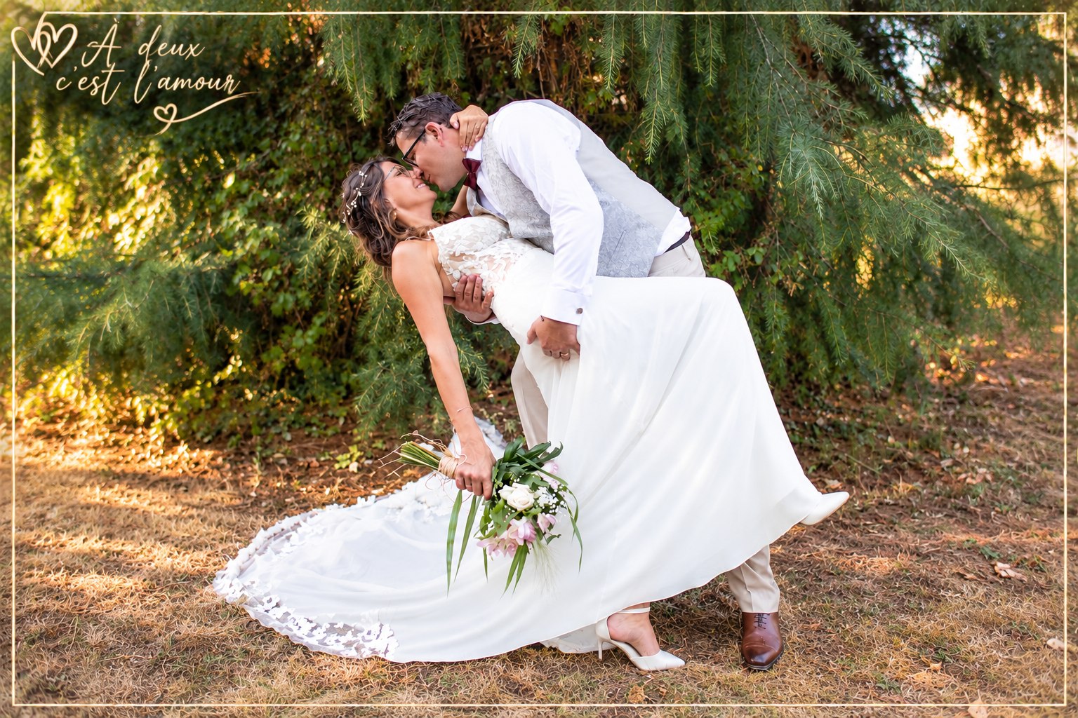 Portrait de couple dans la nature